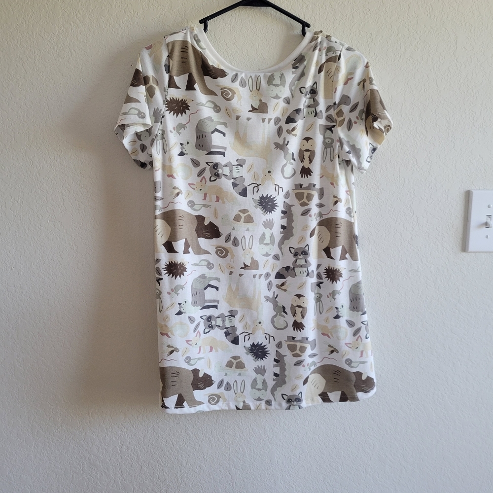 Lularoe Forest Animal Christy shirt XS - Picture 3 of 9